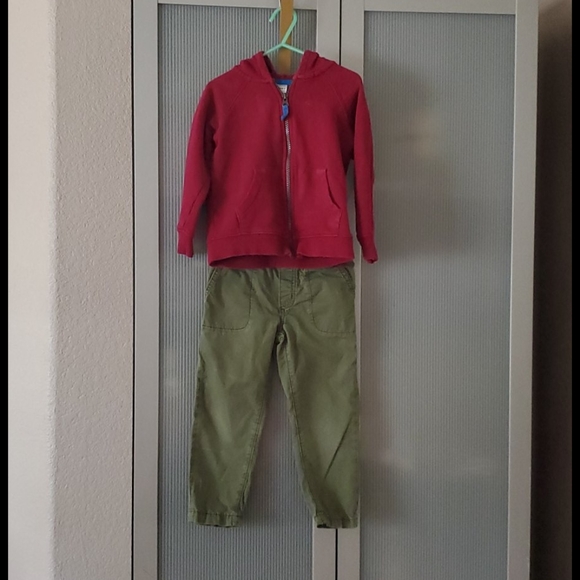 Toddler boy 4T hoodie and pants set - Picture 2 of 4